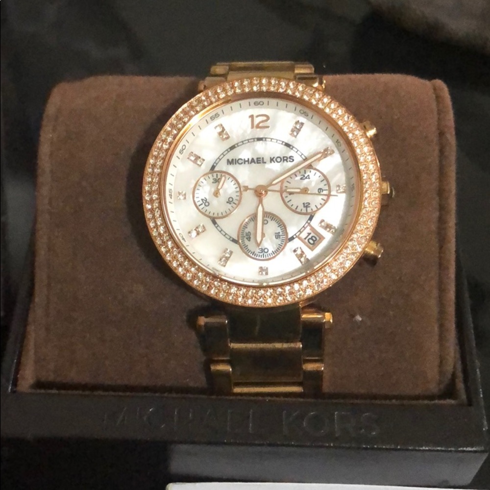 MK watch - Picture 2 of 2